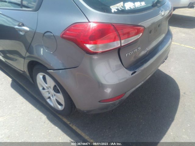 KNAFK5A85G5655836 KIA FORTE LX