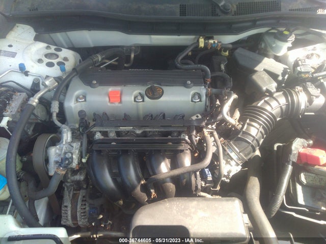 2011 HONDA ACCORD SDN SE VIN: 1HGCP2F63BA103413