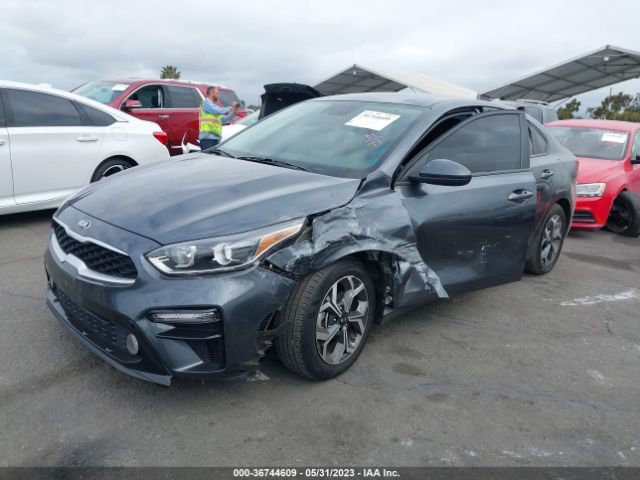 3KPF24AD8LE209379 KIA Forte Lxs