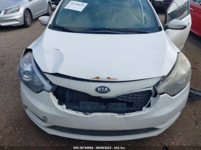 KNAFX4A65E5145798 KIA FORTE LX