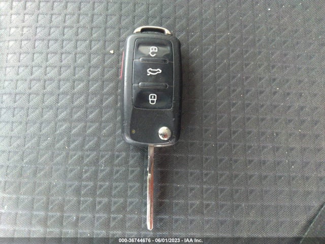 3VW267AJ2GM378932 Volkswagen Jetta Sedan 1.4t S