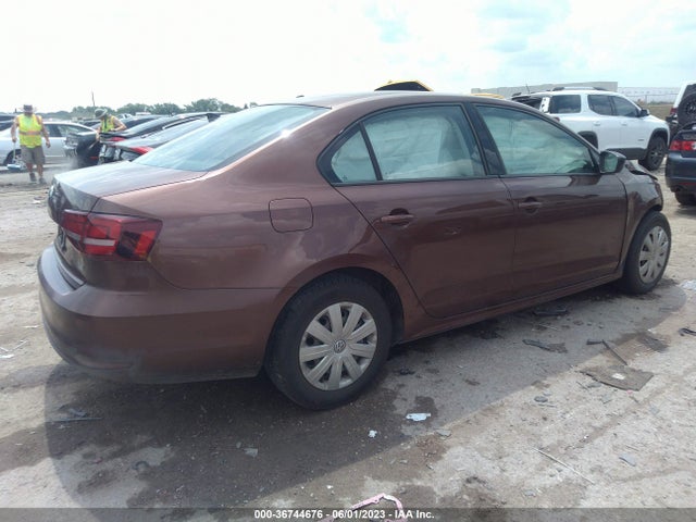 3VW267AJ2GM378932 Volkswagen Jetta Sedan 1.4t S