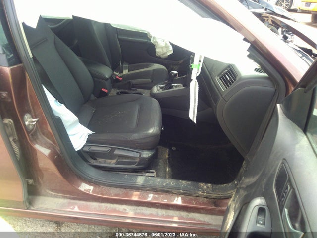 3VW267AJ2GM378932 Volkswagen Jetta Sedan 1.4t S
