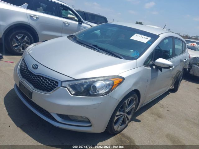 KNAFX5A80G5619215 KIA Forte 5-door Ex