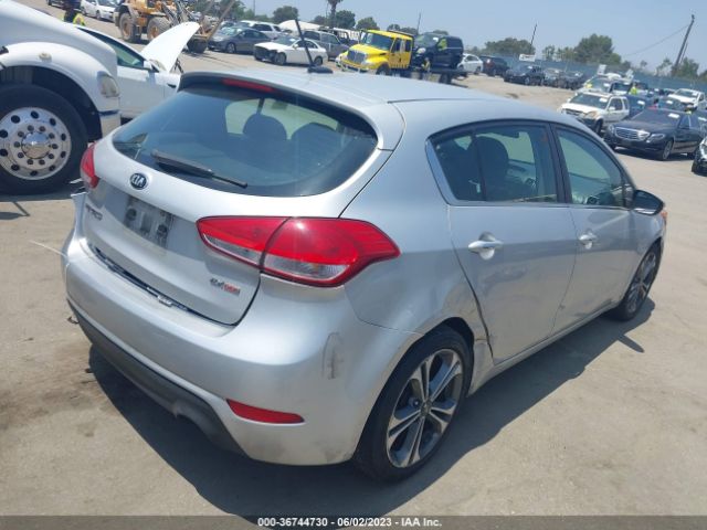 KNAFX5A80G5619215 KIA Forte 5-door Ex
