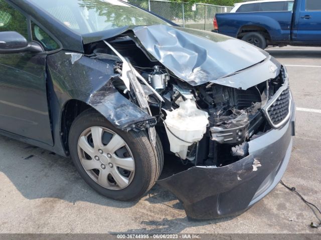 KNAFK5A83J5773486 KIA Forte5 Lx