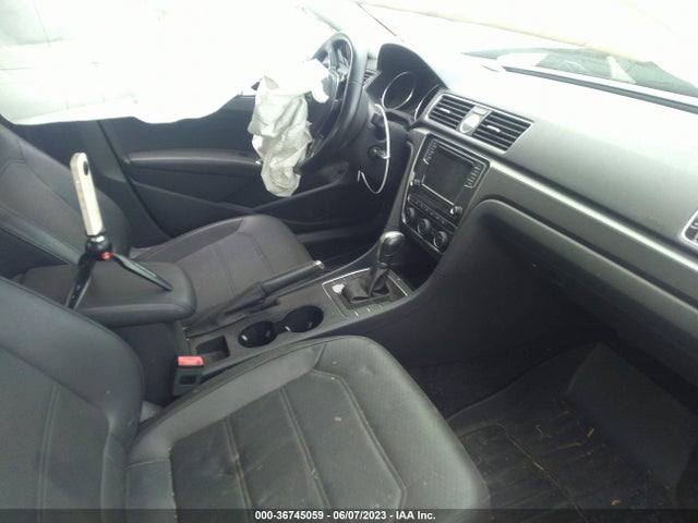 1VWDT7A30HC029130 Volkswagen Passat R-line W/comfort Pkg