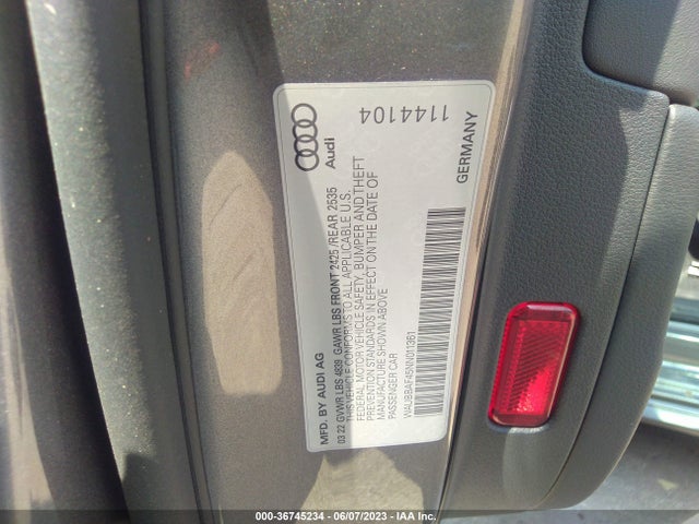 WAUBBAF45NN011361 Audi A4 Sedan Premium Plus