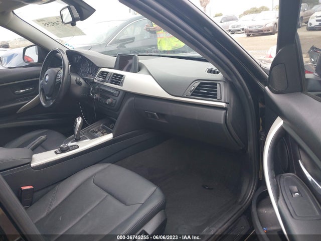 WBA3B1G50ENS79777 BMW 3 Series 320i
