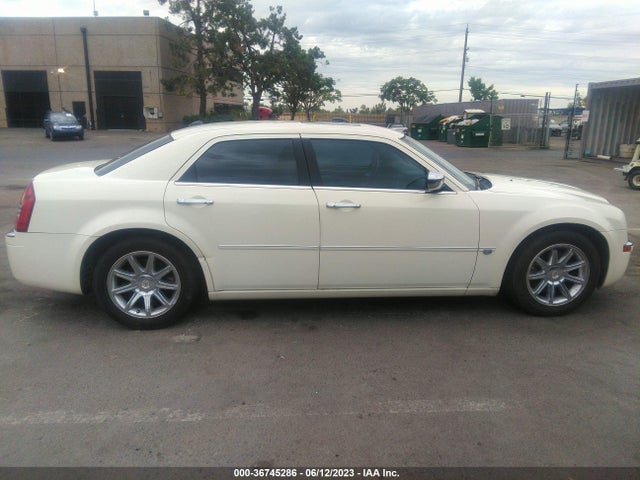 2005 CHRYSLER 300 300C VIN: 2C3AA63H15H621437