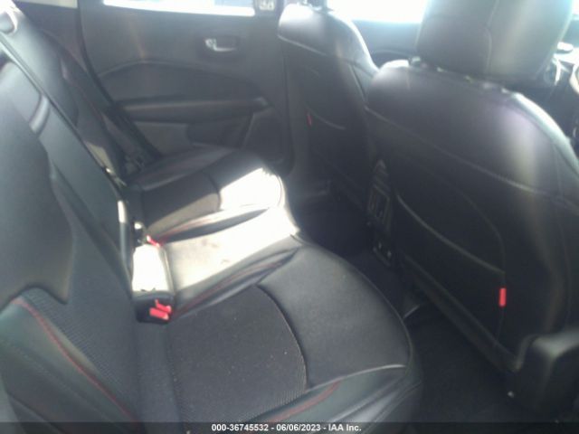 3C4NJDDB2KT771751 Jeep Compass Trailhawk