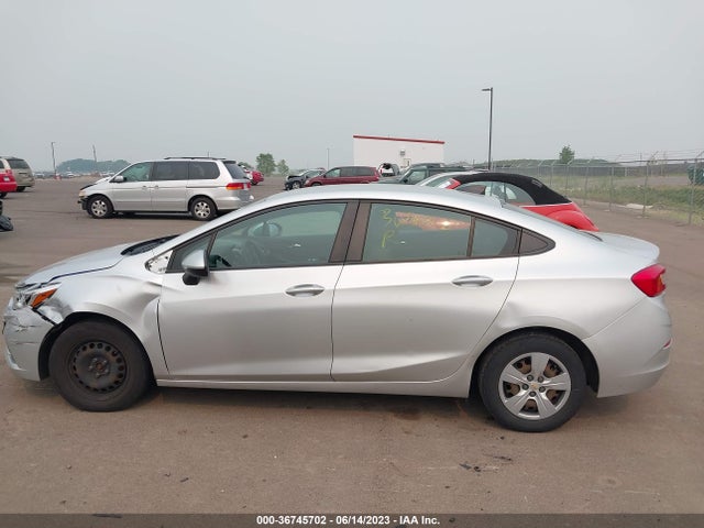 Chevrolet Cruze Ls Auto 2017 1G1BC5SM6H7142605 Image 13