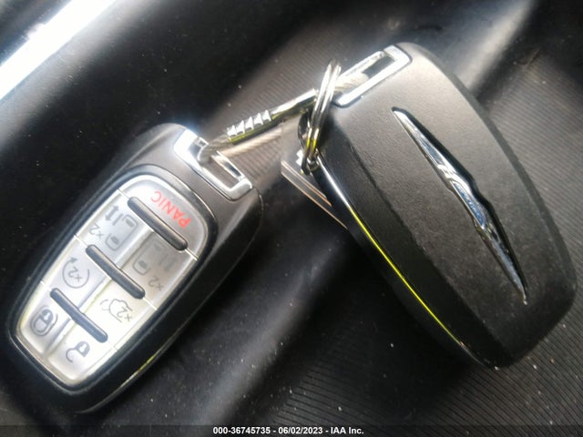 2C4RC1BG2LR285924 Chrysler Pacifica Touring L
