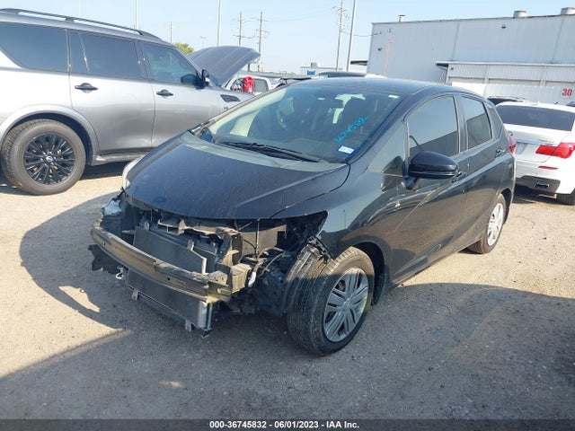 Honda FIT LX 2018 3HGGK5H40JM733422 Image 2