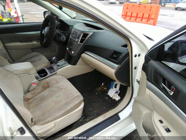 4S3BMBD62E3016570 Subaru Legacy 2.5i Premium