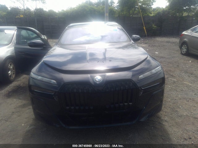 BMW I7 Xdrive60 2023 аукцион фото