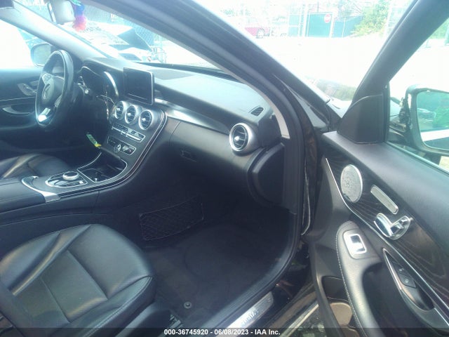 2017 MERCEDES-BENZ C-CLASS C 300 VIN: 55SWF4KBXHU181991