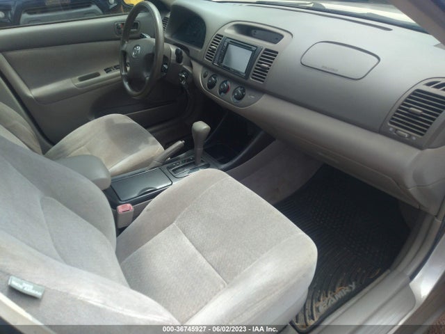 2004 TOYOTA CAMRY LE VIN: JTDBF30K340153231