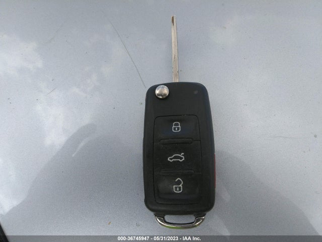 3VWD17AJ7EM400038 Volkswagen Jetta Sedan Se