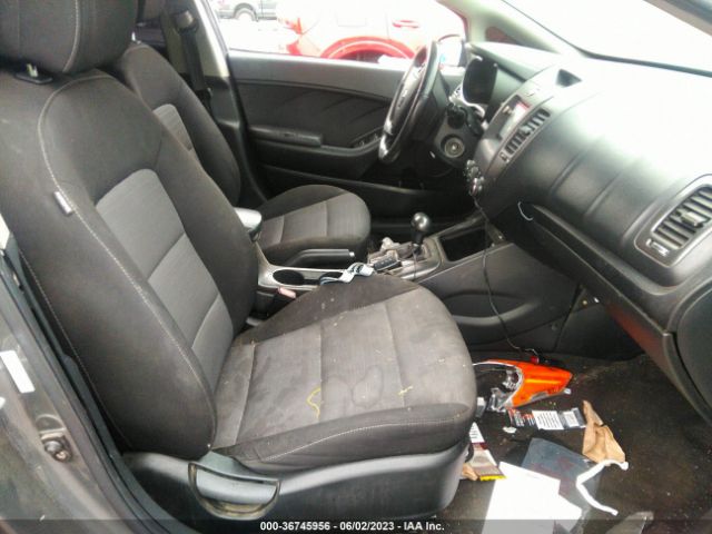 KNAFX5A82G5631771 KIA Forte 5-door Ex