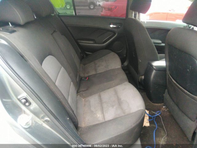 KNAFX5A82G5631771 KIA Forte 5-door Ex