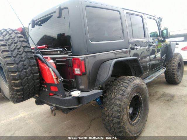 1C4BJWDGXHL510303 Jeep Wrangler Unlimited Sport