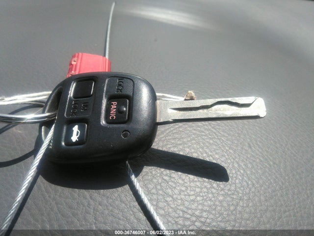 2005 LEXUS ES 330 VIN: JTHBA30G455090248