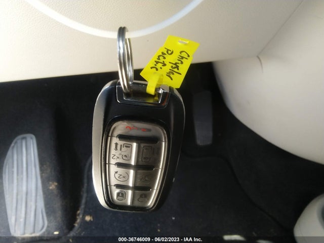 2C4RC1BG8MR592290 Chrysler Pacifica Touring L