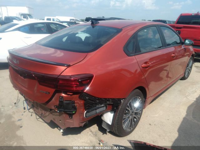 3KPF54AD4PE598924 KIA Forte Gt-line