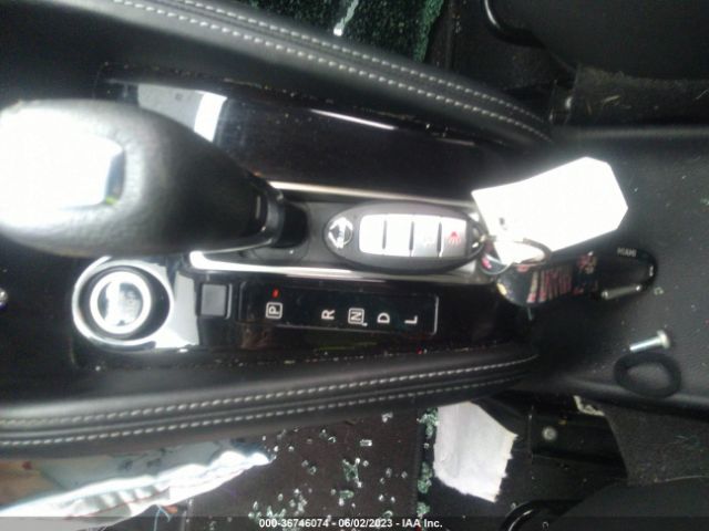 3N1CP5DV7LL555582 Nissan KICKS SR