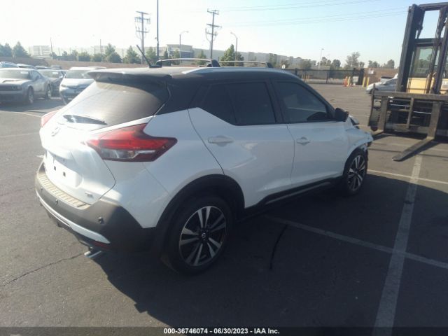 3N1CP5DV7LL555582 Nissan KICKS SR