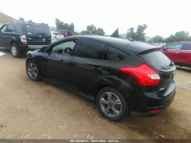 1FADP3K21EL403221 Ford FOCUS SE
