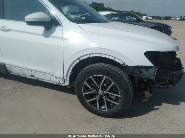 3VV3B7AX1MM113763 Volkswagen Tiguan Se/se R-line Black/sel