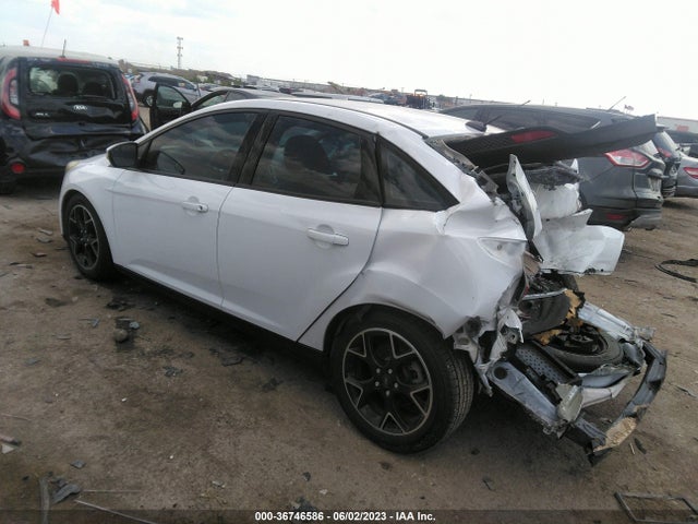 Ford FOCUS SE 2014 1FADP3F28EL223969 Image 3