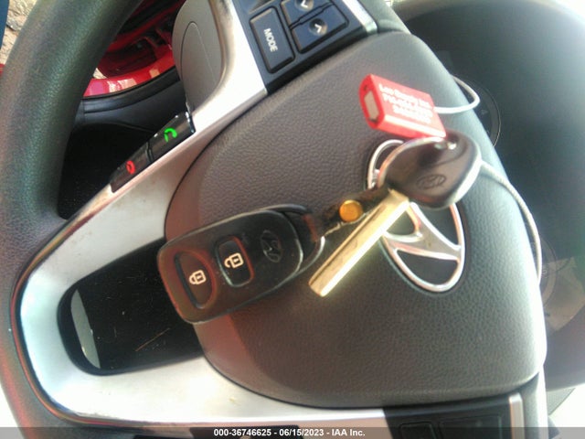 2012 HYUNDAI ACCENT GLS VIN: KMHCU4AE2CU065248
