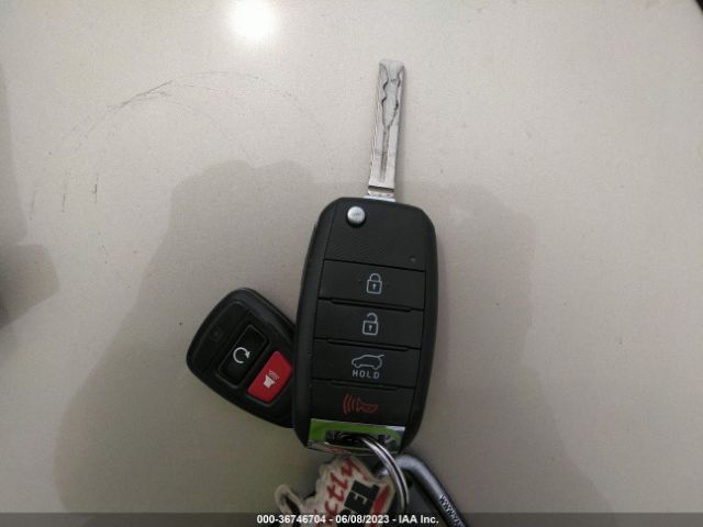 5XYKT3A60FG628048 KIA SORENTO LX