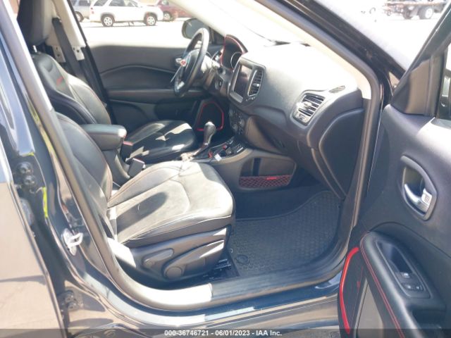 3C4NJDDB2JT232187 Jeep Compass Trailhawk