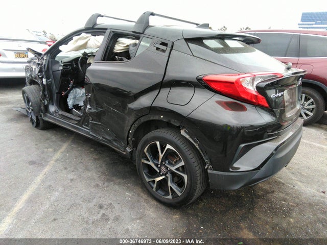 Toyota C-HR XLE 2018 NMTKHMBX3JR000624 Image 4