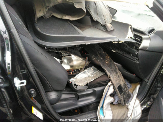 Toyota C-HR XLE 2018 NMTKHMBX3JR000624 Image 6