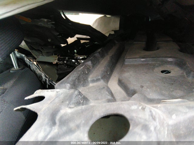 Toyota C-HR XLE 2018 NMTKHMBX3JR000624 Image 9