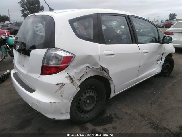 2013 HONDA FIT VIN: JHMGE8H37DC080963