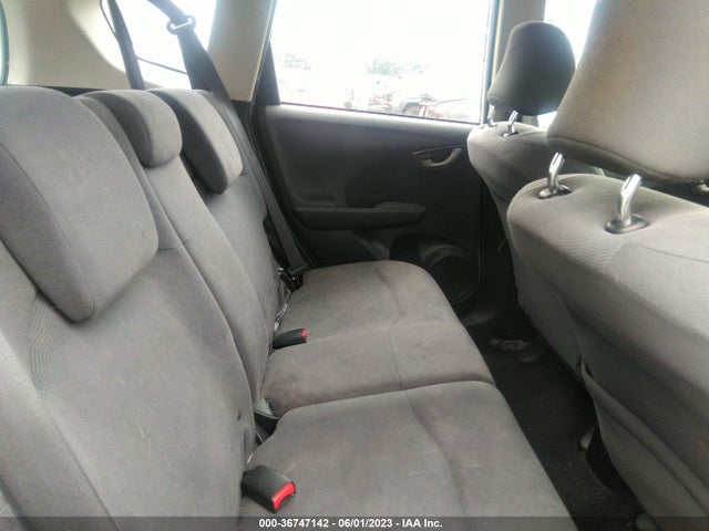 2013 HONDA FIT VIN: JHMGE8H37DC080963
