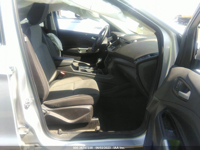1FMCU9GD2KUB62945 Ford ESCAPE SE