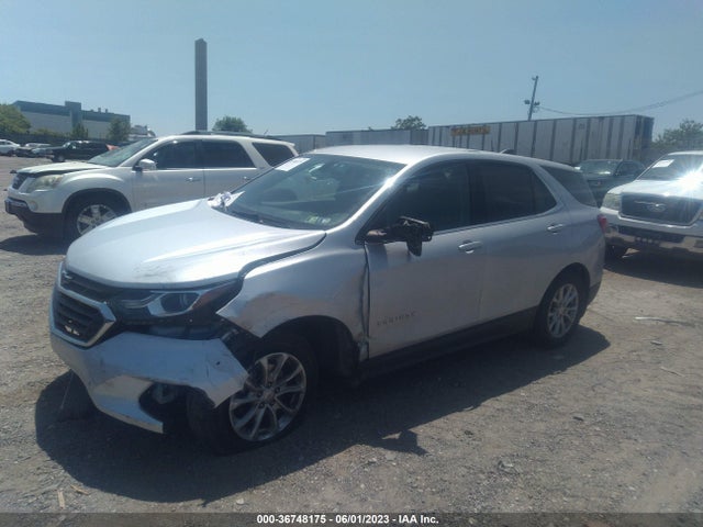 Chevrolet EQUINOX LT 2018 2GNAXSEV2J6306715 Image 2