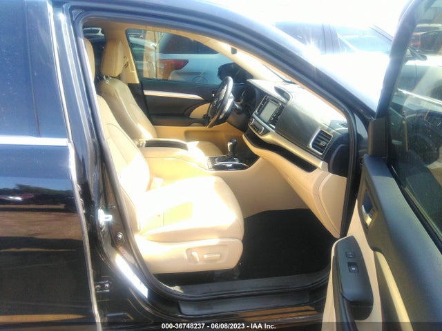 2019 TOYOTA HIGHLANDER SE/XLE VIN: 5TDJZRFH8KS590010