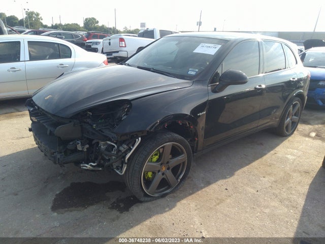 2017 Porsche Cayenne, VIN: WP1AE2A29HLA72860