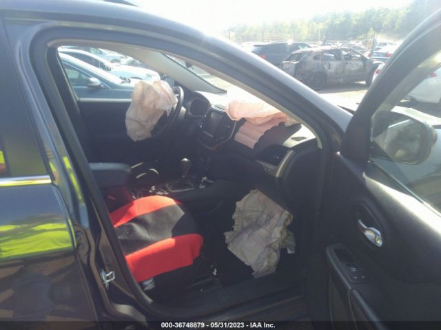 1C4PJMCS3GW235550 Jeep Cherokee Latitude