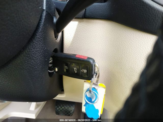 2012 VOLKSWAGEN TIGUAN WVGAV7AX3CW558139 Photo 10