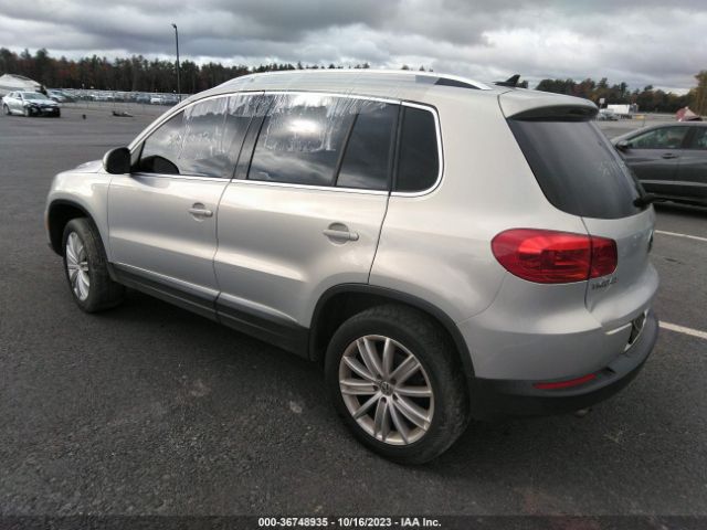 2012 VOLKSWAGEN TIGUAN WVGAV7AX3CW558139 Photo 2