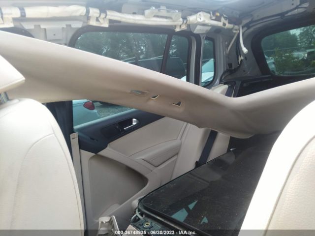 2012 VOLKSWAGEN TIGUAN WVGAV7AX3CW558139 Photo 7